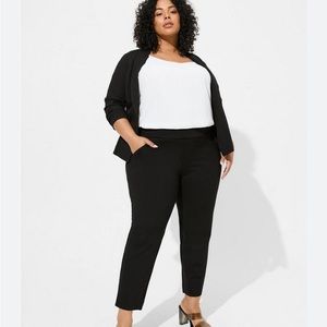NWT studio by TORRID high rise relaxed trouser classic millennium stretch sz18XS